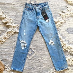 NWT Levi’s Wedgie Fit Straight Leg Jeans